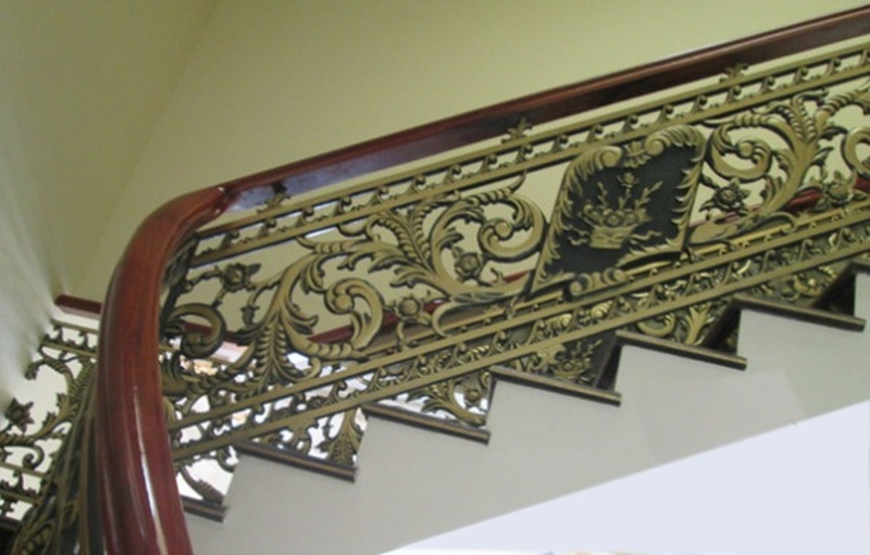 Cầu thang nhôm đúc HP-CT004