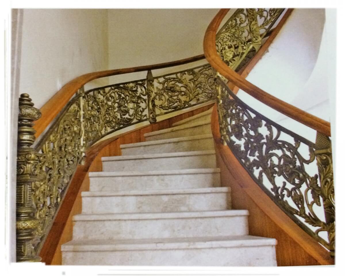 Cầu thang nhôm đúc HP-CT005